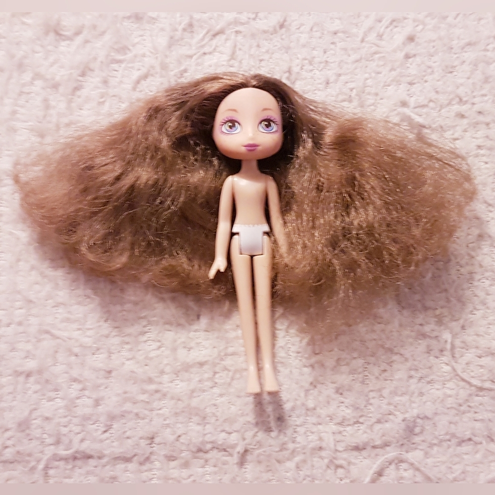 2007 Yummi-Land Lindsay Lue Lilac Doll MGA